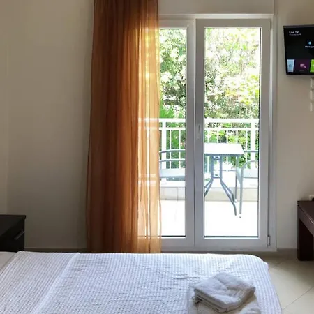 Cozy Near The 1stfloor Apartment *